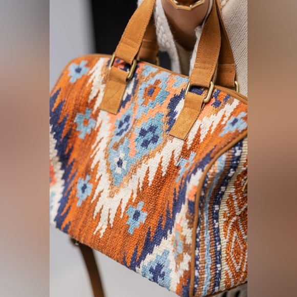 Handwoven Boho Chic Boston Bag / Satchel - Ethnic Navajo Aztec Inspired Design - Picture 5 of 7